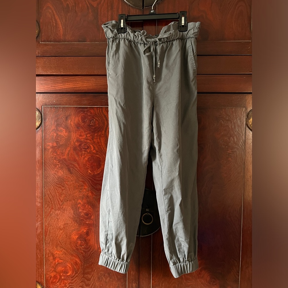 Banana Republic Women’s Grey Casual Pants